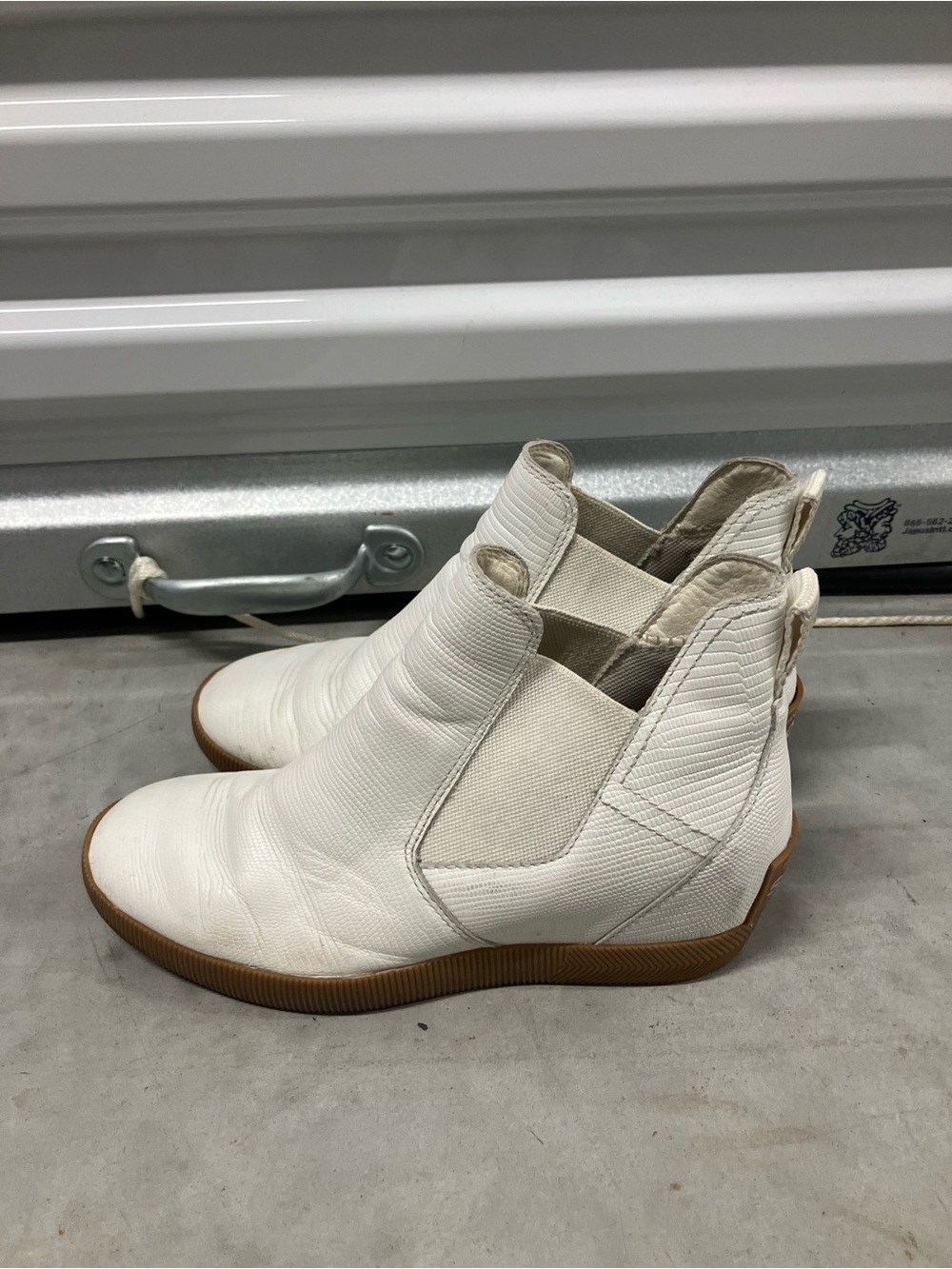 SOREL Out N About Slip-On Wedge Boot Women’s White Size US 8